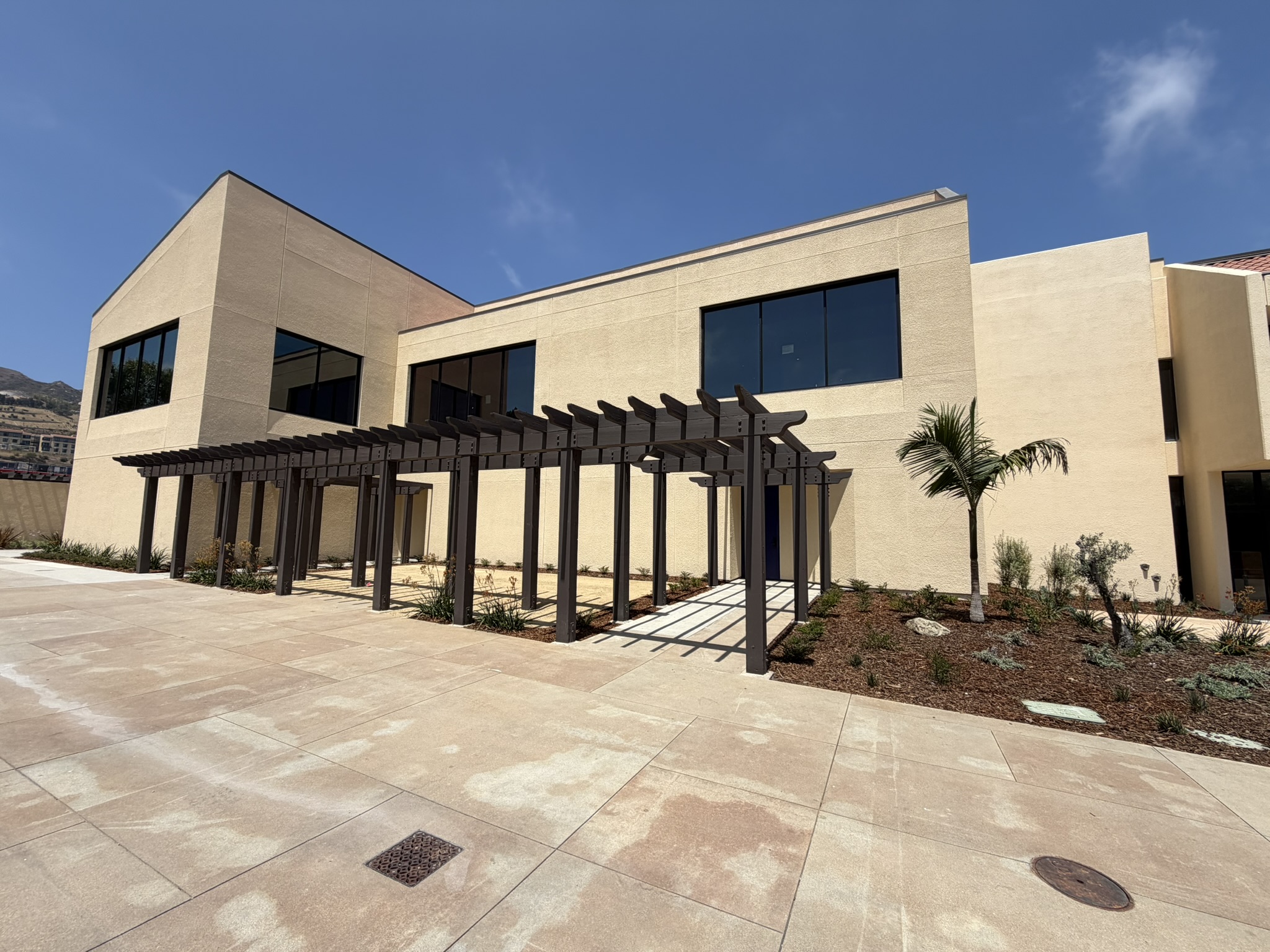 Firestone Fieldhouse exterior highlighting the second-floor addition designed by DLR Group and built by ECC.